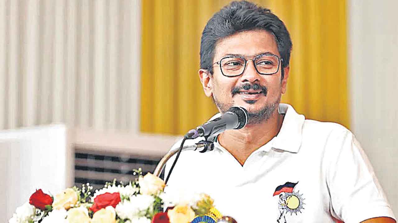 Deputy CM | డిప్యూటీ సీఎం సరైన డ్రెస్ కోడ్ పాటించటం లే.. హైకోర్టులో పిటిషన్