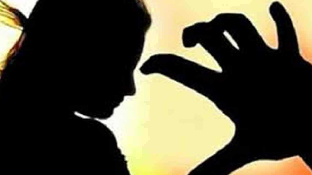 మహిళపై సామూహిక లైంగిక దాడి