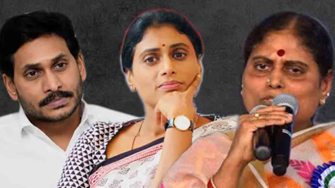 YS Vijayamma | వారు అబద్దాలు ఆడడం బాధించింది..వైఎస్సార్‌ అభిమానులకు విజయమ్మ సంచలన లేఖ