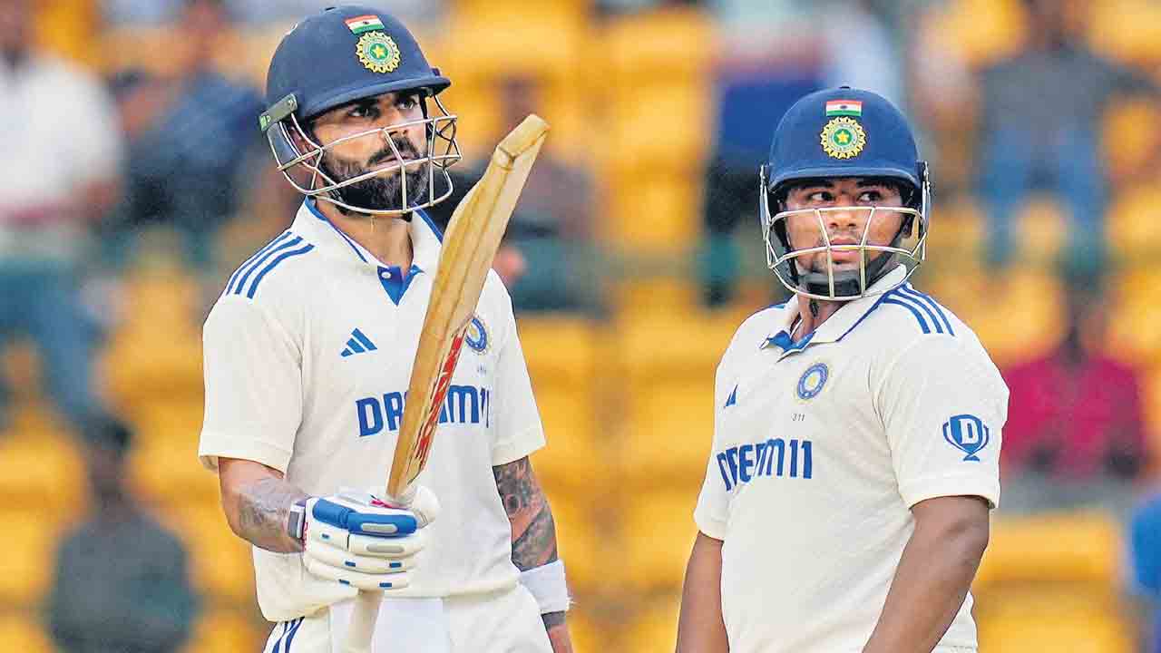 Bengaluru Test | రెండో ఇన్నింగ్స్లో కుదురుకున్నా.. భారత్కు పోరాటమే శరణ్యం