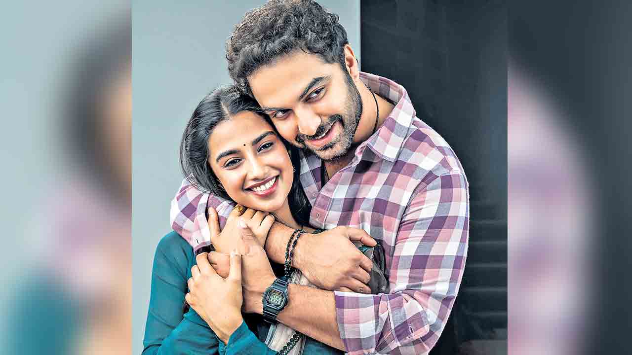 Mechanic Rocky | ఇద్దరు భామలతో సందడి చేస్తున్న మెకానిక్‌ రాకీ