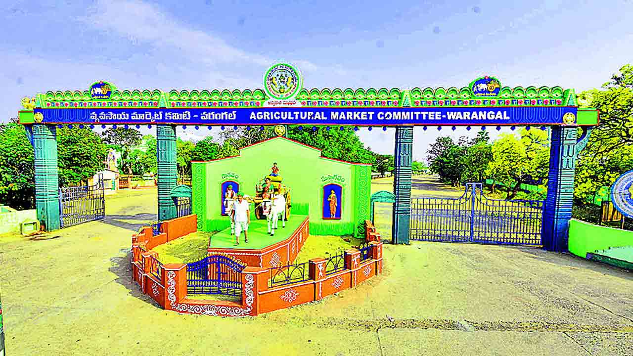 ఆదాయం ఘునం వసతులు అధ్వానం