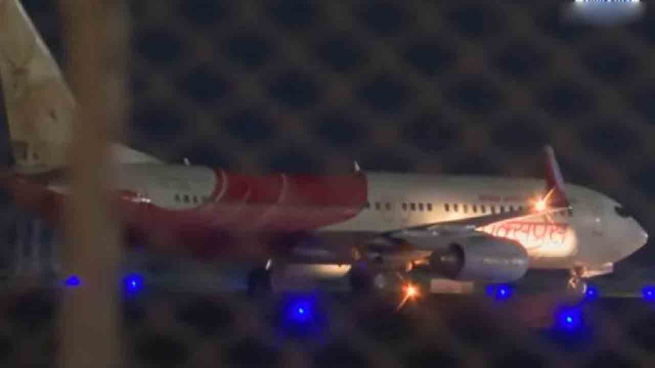 Air India Express | తిరుచ్చి ఎయిర్‌పోర్టులో సేఫ్‌గా ల్యాండైన ఎయిరిండియా విమానం.. 141 మంది ప్ర‌యాణికులు సుర‌క్షితం