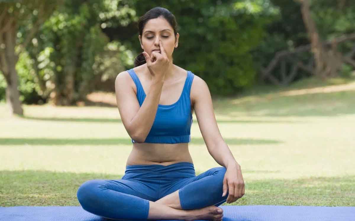 Anuloma Viloma Pranayamam | రోజూ 15 నిమిషాలు ఇలా చేస్తే చాలు.. మీ శ‌రీరంలో అద్భుతాలు జ‌రుగుతాయి..!