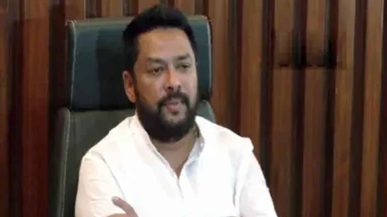 MLA Nagendra | కర్ణాటక కాంగ్రెస్‌లో రోజురోజుకు పెరుగుతున్న ఆశావహులు.. నేనూ సీఎం అయ్యే అవకాశం ఉందన్న మాజీ మంత్రి నాగేంద్ర