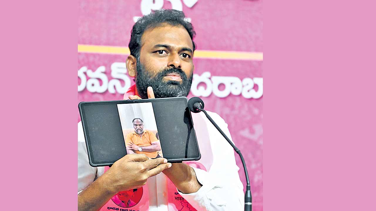 జగ్గారెడ్డిని కాంగ్రెస్‌ నుంచి సస్పెండ్‌ చేయాలి