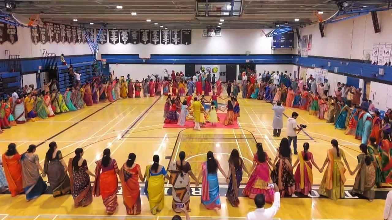 NRI | తెలంగాణ డెవలప్‌మెంట్ ఫోరమ్ ఆధ్వర్యంలో ఘనంగా బతుకమ్మ వేడుకలు