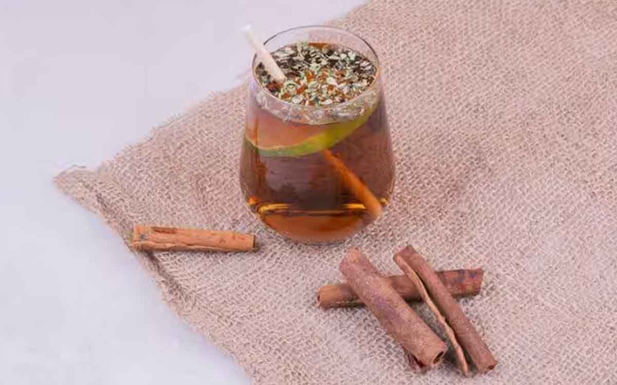 Cinnamon Water | రోజూ ప‌ర‌గ‌డుపునే దాల్చిన చెక్క నీళ్ల‌ను తాగితే క‌లిగే అద్భుత‌మైన లాభాలు ఇవే..!