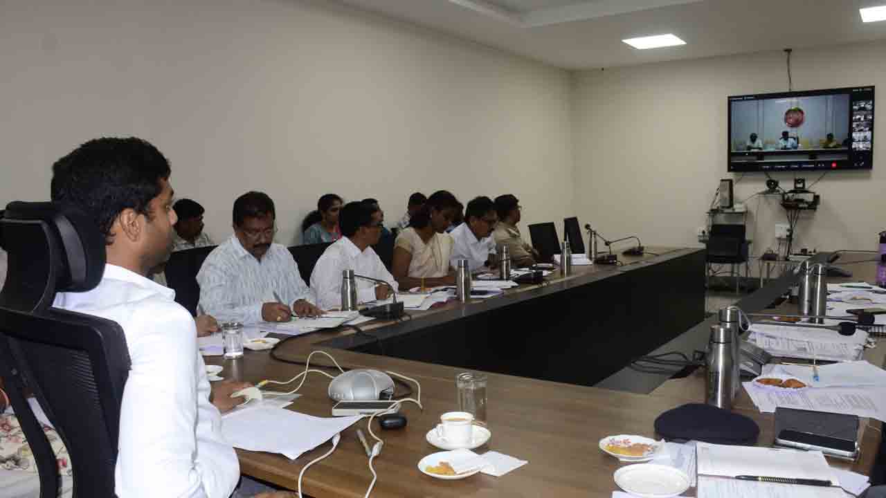 జిల్లాలో 236 కొనుగోలు కేంద్రాలు