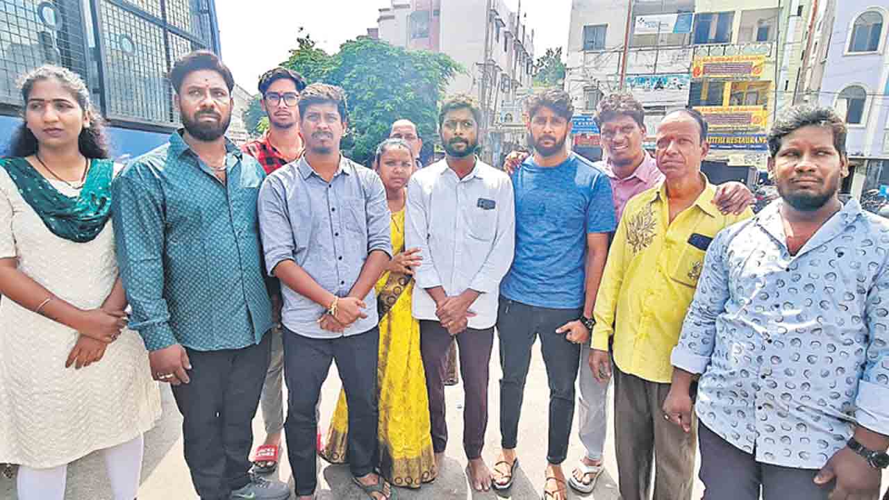 సర్కారు నుంచి ఒక్క రూపాయి తీసుకోలేదు