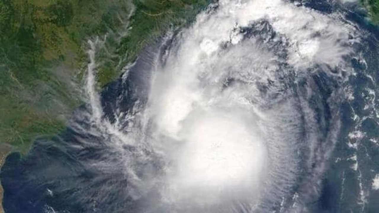 Cyclone Dana | దూసుకొస్తున్న దానా.. తుఫాను ప్రభావం ఉన్న ప్రాంతాలివే..!