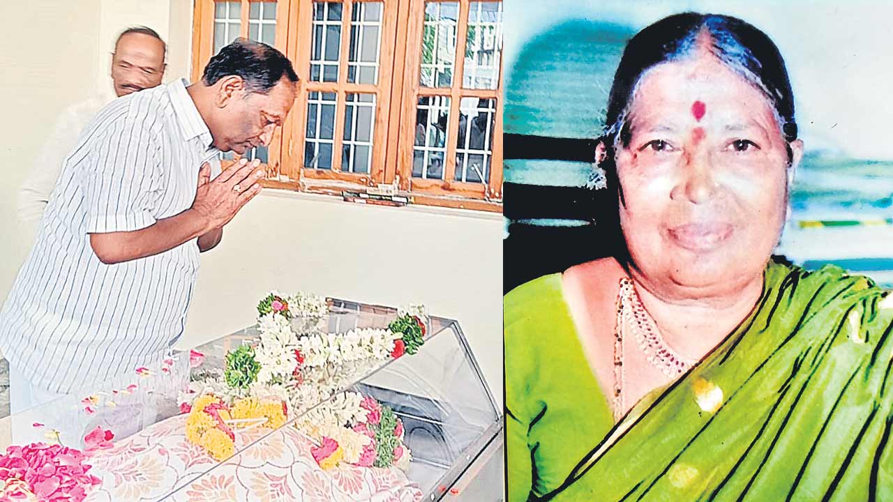 మాజీ మంత్రి గంగులకు మాతృ వియోగం