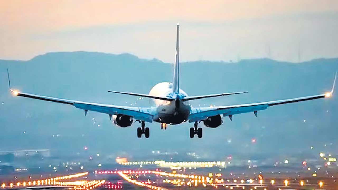 Bomb Threats | విమానయానం ఆగమాగం.. బాంబు బెదిరింపులతో 600 కోట్ల మేర నష్టం!