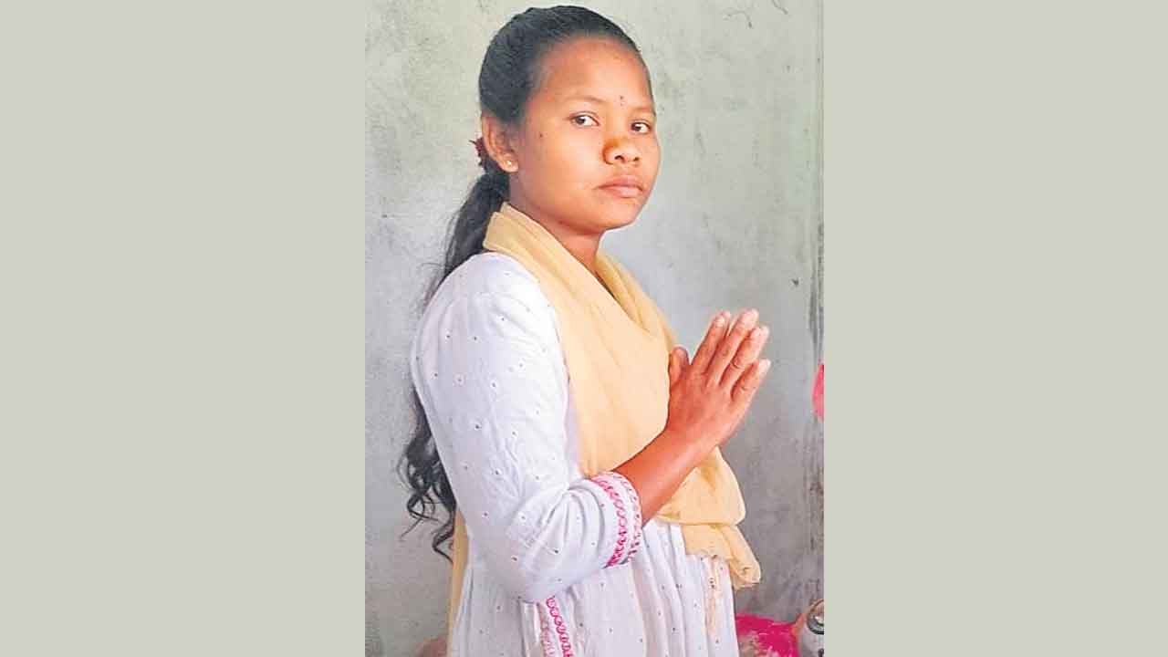 వాంతులు, విరేచనాలతో విద్యార్థిని మృతి