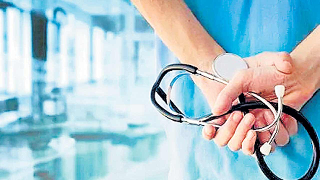 వైద్యశాఖలో క్రమబద్ధీకరణ కొందరికేనా?