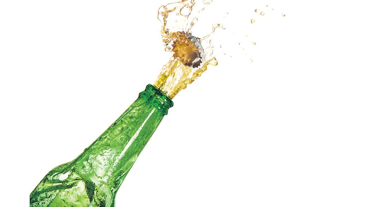 Telangana | మద్యం మాఫియా గుప్పిట్లో ఎక్సైజ్‌.. అక్రమ లిక్కర్‌ను పట్టుకున్న ఐఏఎస్‌ అధికారిణిపై బదిలీ వేటు