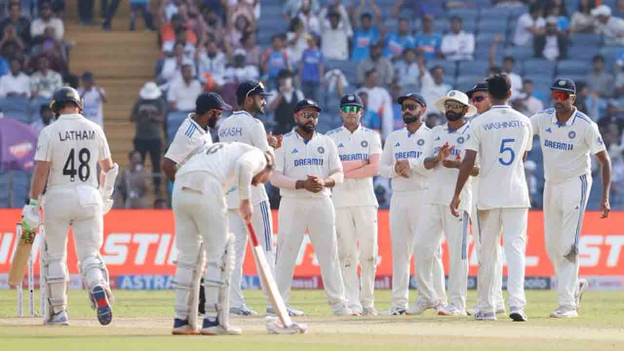IND vs NZ 2nd Test | స్పిన్ అస్త్రంతో దెబ్బ‌కొట్టిన న్యూజిలాండ్.. ఆధిక్యం ఎంతంటే..?