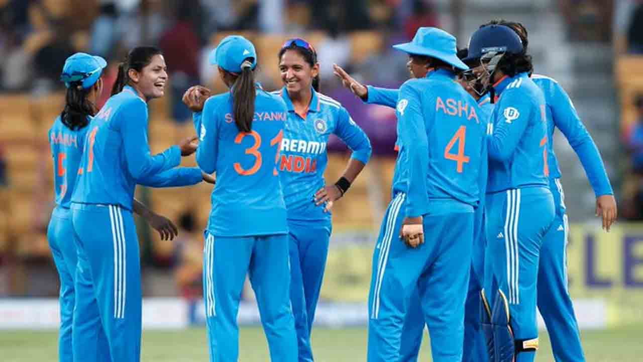 BCCI | న్యూజిలాండ్‌తో వ‌న్డే సిరీస్.. వ‌ర‌ల్డ్ జ‌ట్టులోని ఆ ముగ్గురూ ఔట్