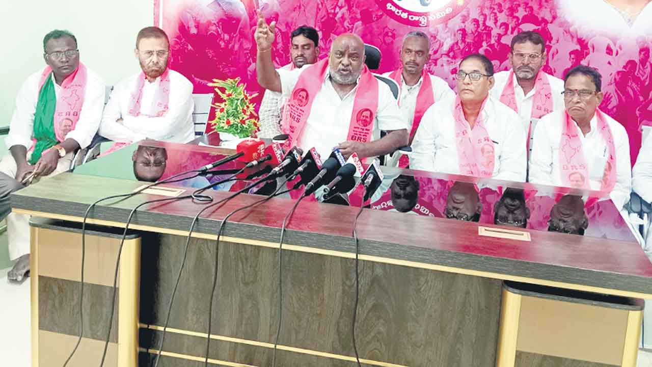 పత్తి కొనుగోళ్లను వెంటనే ప్రారంభించాలి