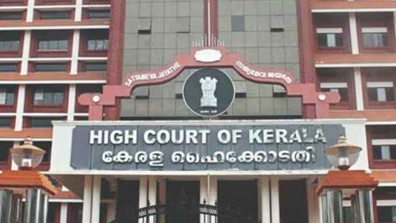 తల్లి పాలు పొందడం పసి బిడ్డ హక్కు