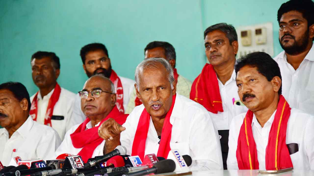 Koonanmneni | కాంగ్రెస్‌ పార్టీ ప్రజలకు క్షమాపణ చెప్పాలి :  కూనంనేని సాంబశివరావు