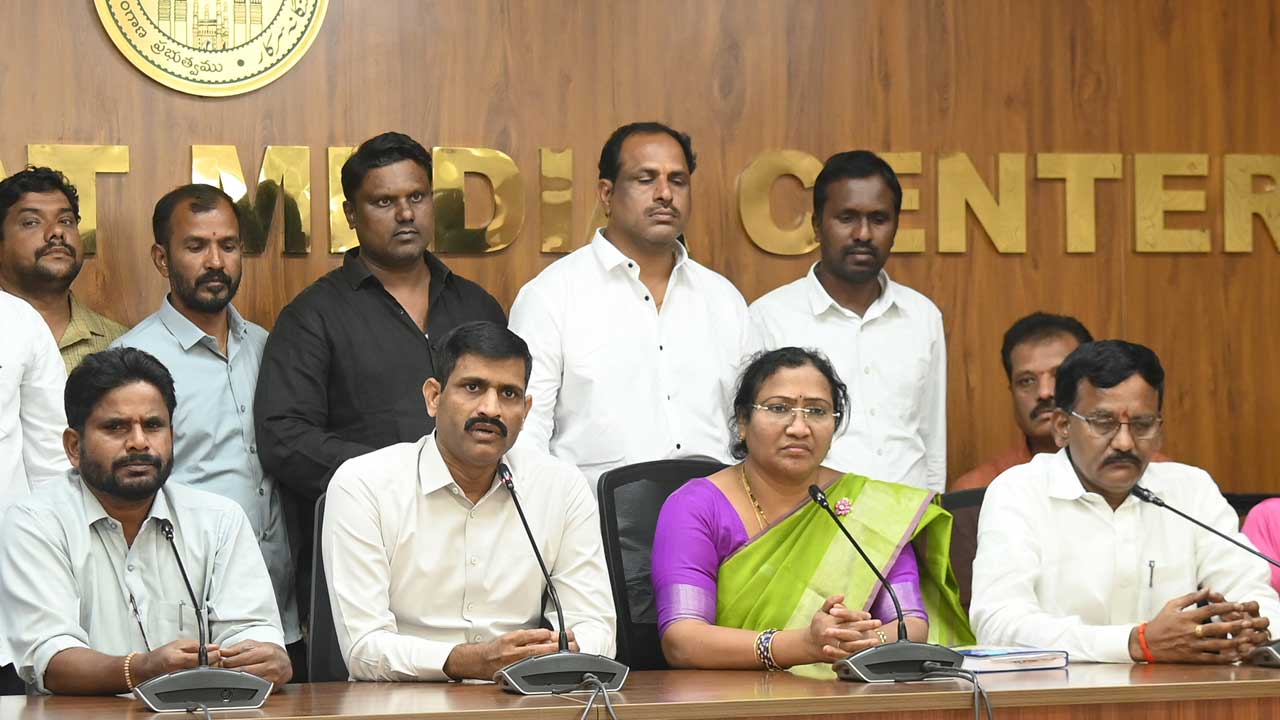 Employees JAC | సీఎం ఇస్తామన్నారు! సీఎస్‌ ఇవ్వలేమన్నారు!.. జీవో-317 నివేదికపై జేఏసీ నేతలకు చేదు అనుభవం