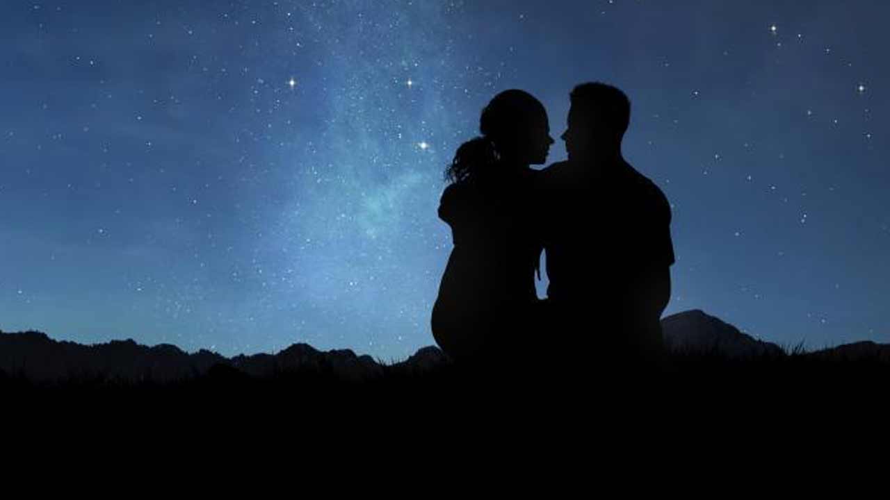 Love Marriage | పోలీస్‌స్టేషన్‌ ఎదుట యువకుడి ధర్నా.. ప్రేమపెండ్లి కేసులో ఎస్సై అన్యాయం చేస్తున్నాడంటూ ఆరోపణ