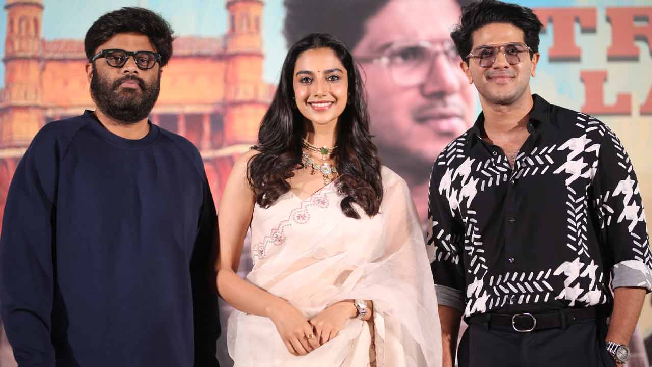 డబ్బు ఇచ్చే కిక్కే వేరు