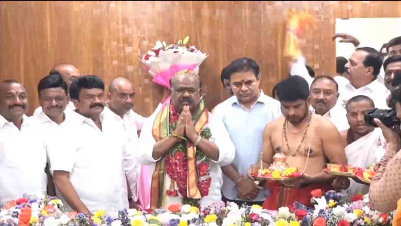 Madusudhana Chary | శాస‌న‌మండ‌లి ప్ర‌తిప‌క్ష నేత‌గా మ‌ధుసూద‌నాచారి బాధ్య‌త‌ల స్వీక‌ర‌ణ‌