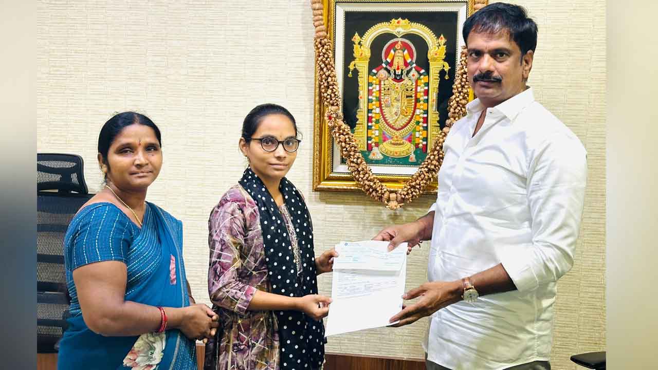 Marri Janardhan Reddy | పేదింటి ఆడబిడ్డ ఎంబీబీఎస్ చదువుకు అండగా నిలిచిన మర్రి జనార్దన్ రెడ్డి