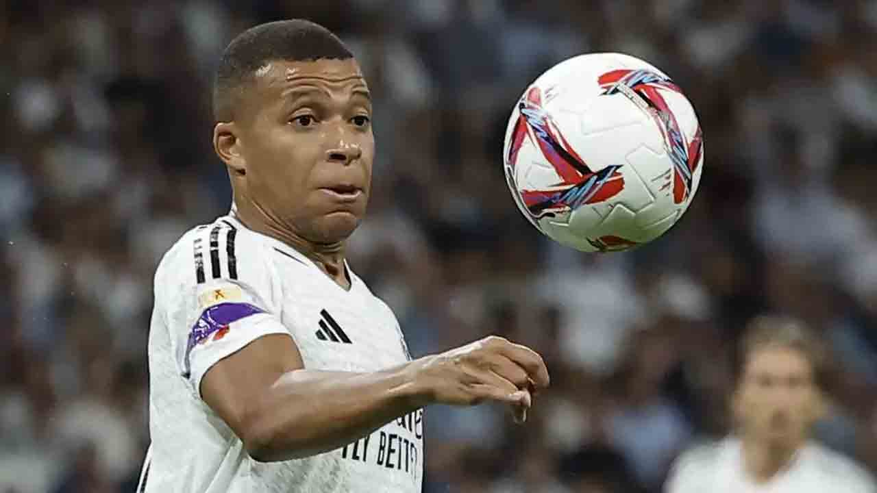 Kylian Mbappe | ఫుట్‌బాల్ స్టార్‌పై లైంగిక వేధింపుల కేసు.. ఫేక్ న్యూసేనా..?