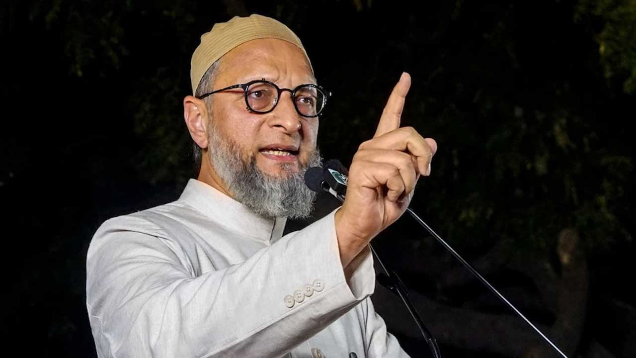 Asaduddin Owaisi | సెక్రటేరియట్‌ ఎఫ్‌టీఎల్‌లో ఉంటే లేని ఇబ్బంది.. పేదల ఇండ్లు ఉంటే ఏంటి?: అసదుద్దీన్ ఒవైసీ