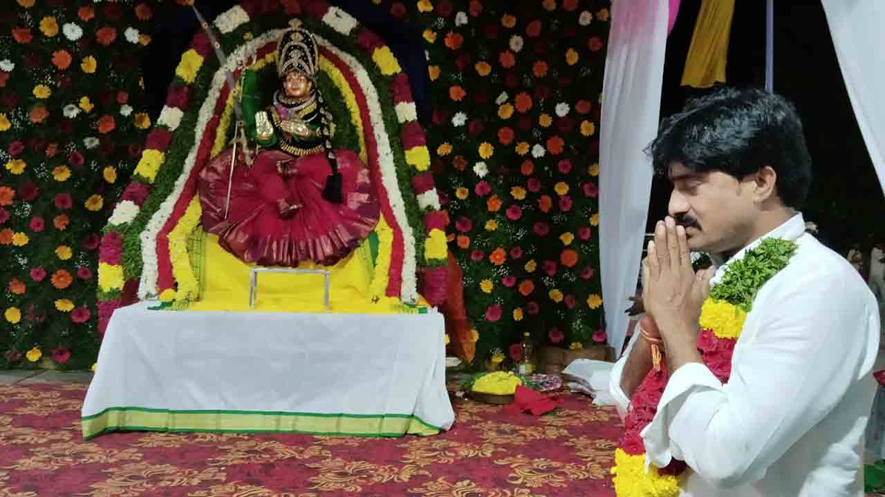 శైలపుత్రీం.. యశస్వినీమ్‌