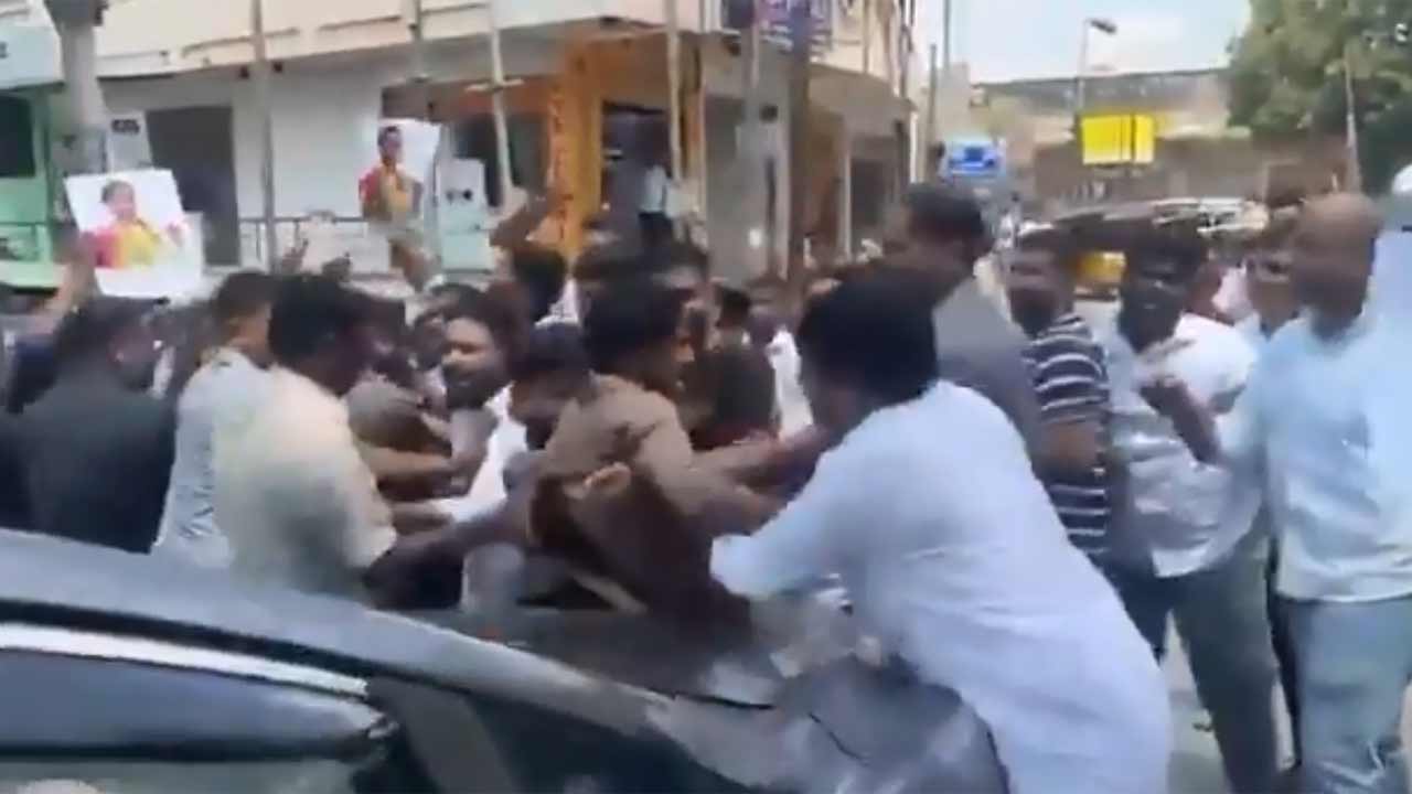 Hyderabad | రెచ్చిపోయిన కాంగ్రెస్‌ గూండాలు.. కేటీఆర్‌ కారుపై దాడి!