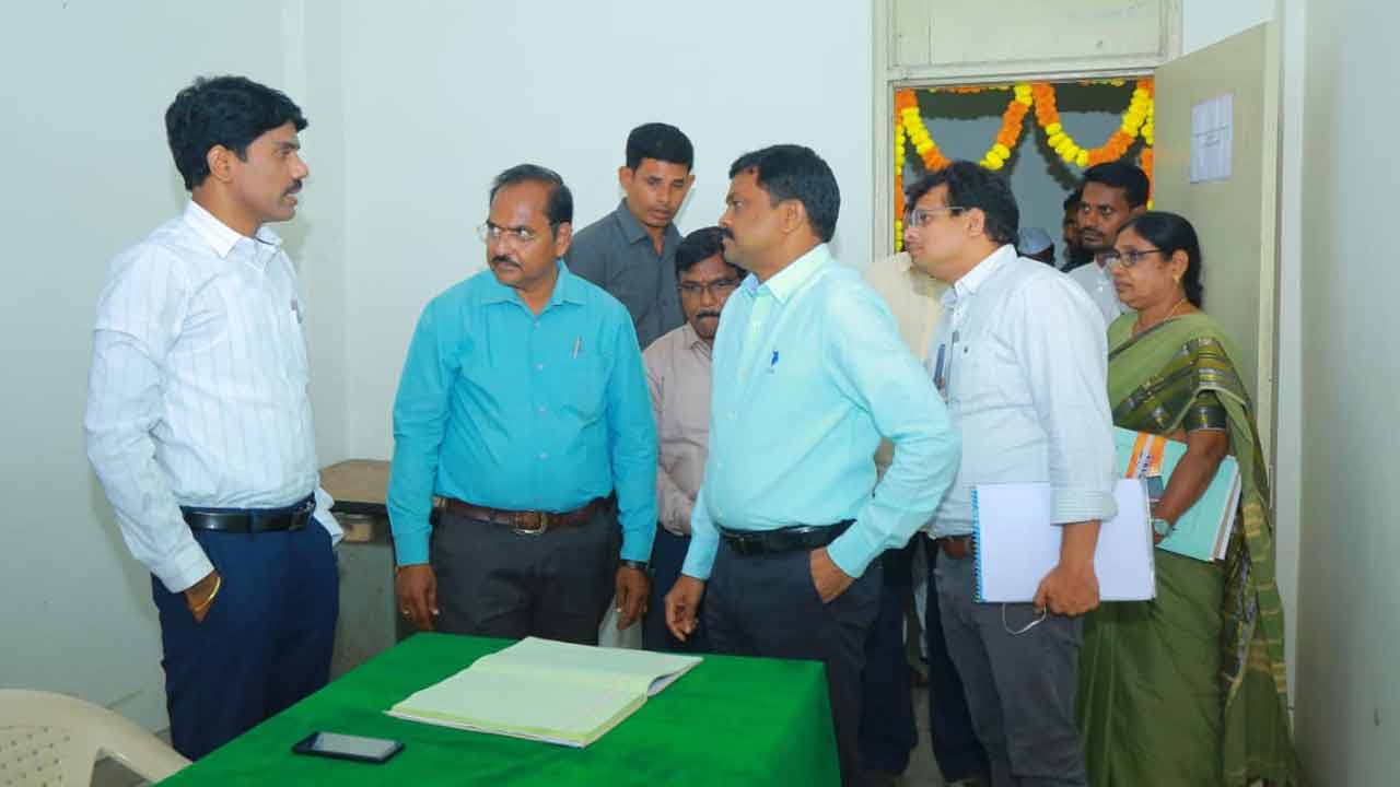 నేటి సాయంత్రంలోగా ఇందిరమ్మ కమిటీలను పూర్తి చేయాలి