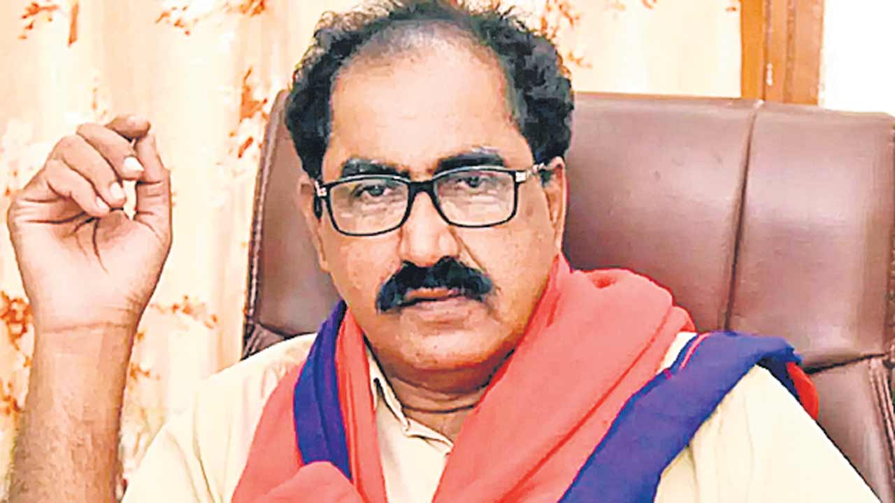 వెట్టి నుంచి విముక్తి కల్పించాలి