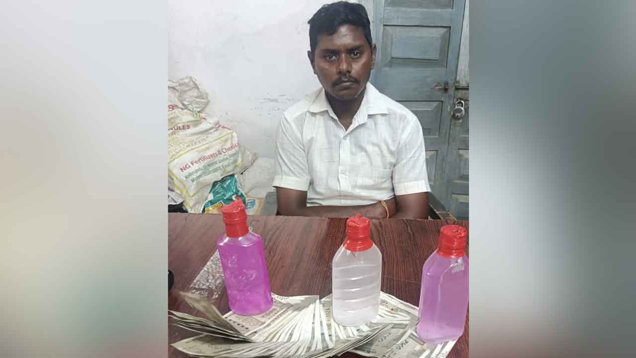 ACB | లంచం తీసుకుంటూ ఏసీబీకి చిక్కిన లైన్ ఇన్స్పెక్టర్