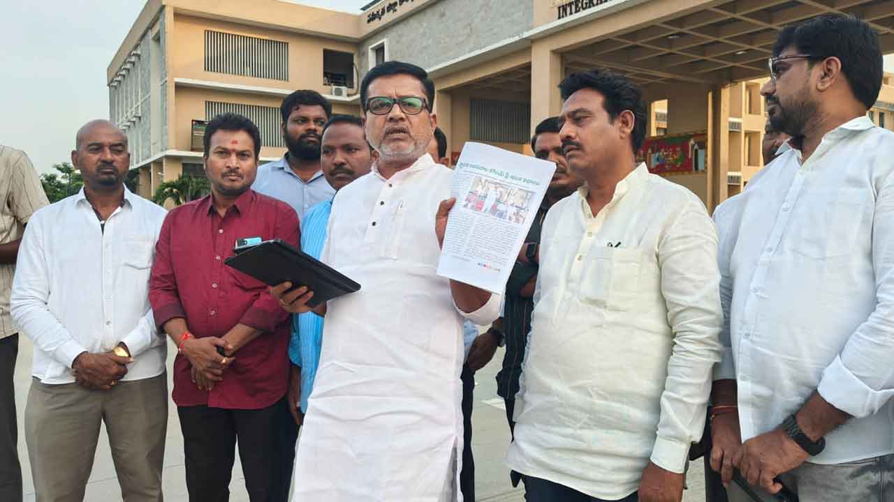 Putta Madhukar | మంథనిలో సైతం ఫ్రీ ఇసుక విధానాన్ని అమలు చేయాలి : పుట్ట మధుకర్