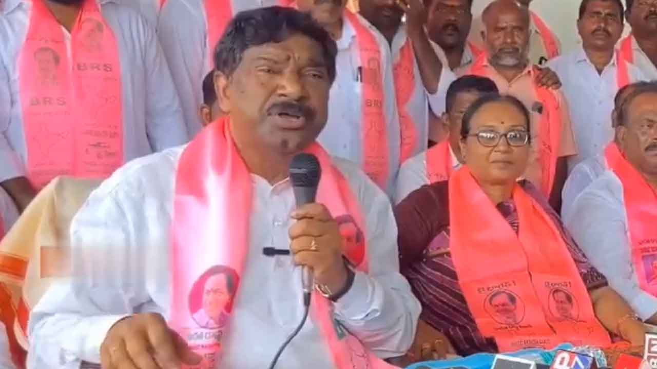 Rajaiah | సీఎం రేవంత్ పిచ్చి లేసినోడిలా మాట్లాడుతున్నాడు.. మాజీ ఎమ్మెల్యే రాజయ్య ఘాటు వ్యాఖ్యలు