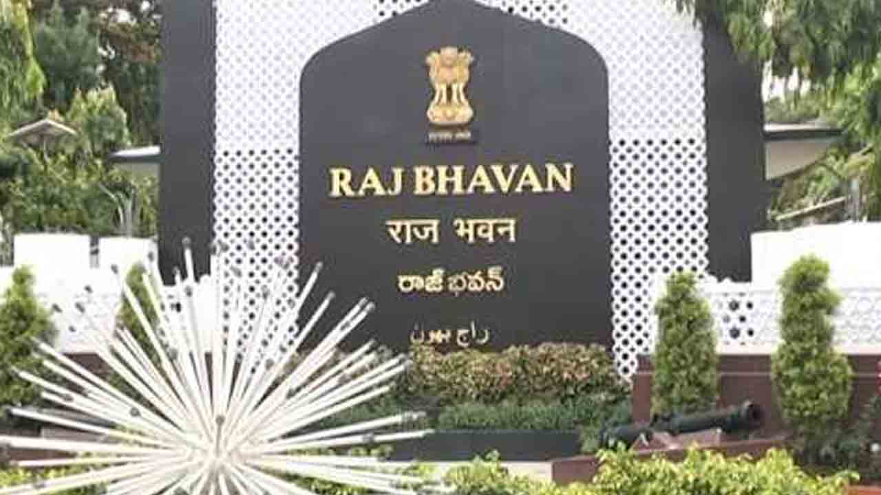 Raj Bhavan | మహిళా ఉద్యోగి ఫొటోలు మార్ఫింగ్‌.. తప్పించుకునేందుకు హార్డ్‌ డిస్క్‌ దొంగతనం.. రాజ్‌భవన్‌ కేసులో ఆసక్తికర విషయం వెలుగులోకి!