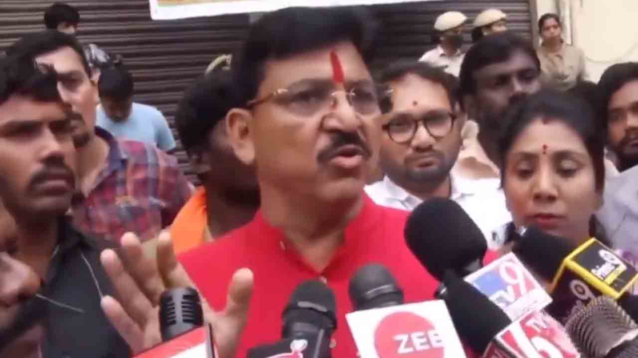 MLA Rakesh Reddy | హిందువులు పిచ్చోళ్లు.. బీజేపీ ఎమ్మెల్యే రాకేశ్ రెడ్డి వివాదాస్ప‌ద వ్యాఖ్య‌లు