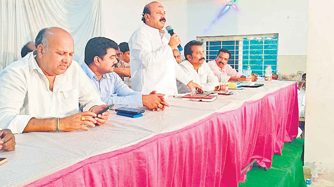 సన్న ధాన్యం అవుట్‌ టర్న్‌పై తేల్చండి