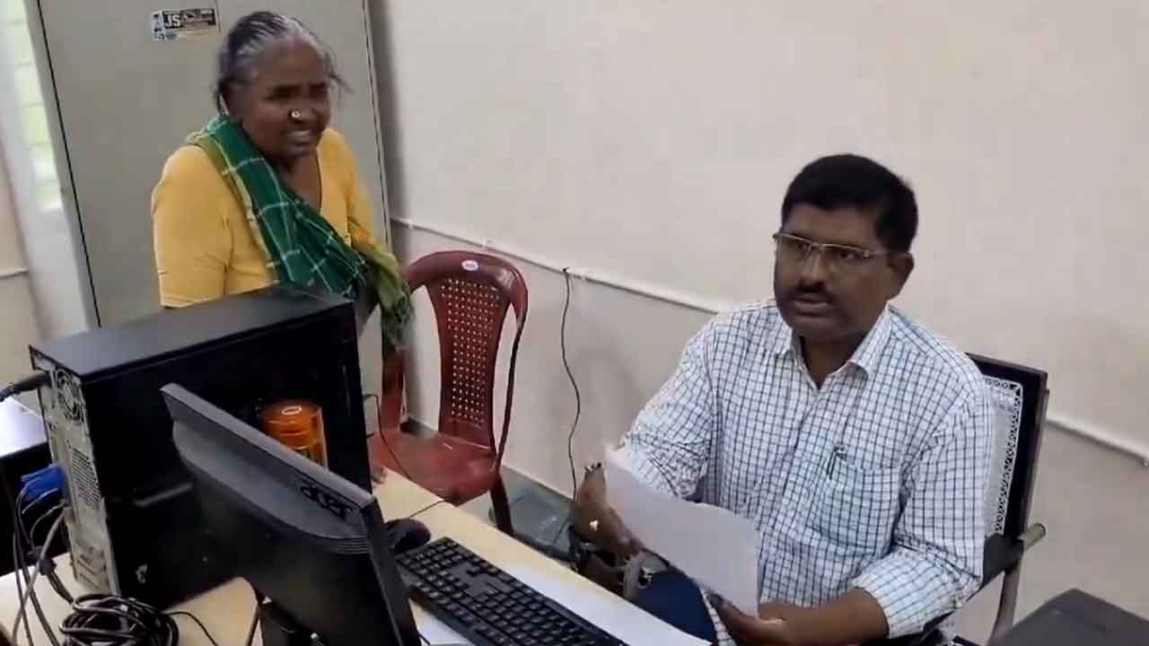 Suryapet | కొడుకు అన్నం పెట్టడం లేదంటూ కంటతడి పెట్టిన కన్నతల్లి.. ఆర్డీవోకు ఫిర్యాదు