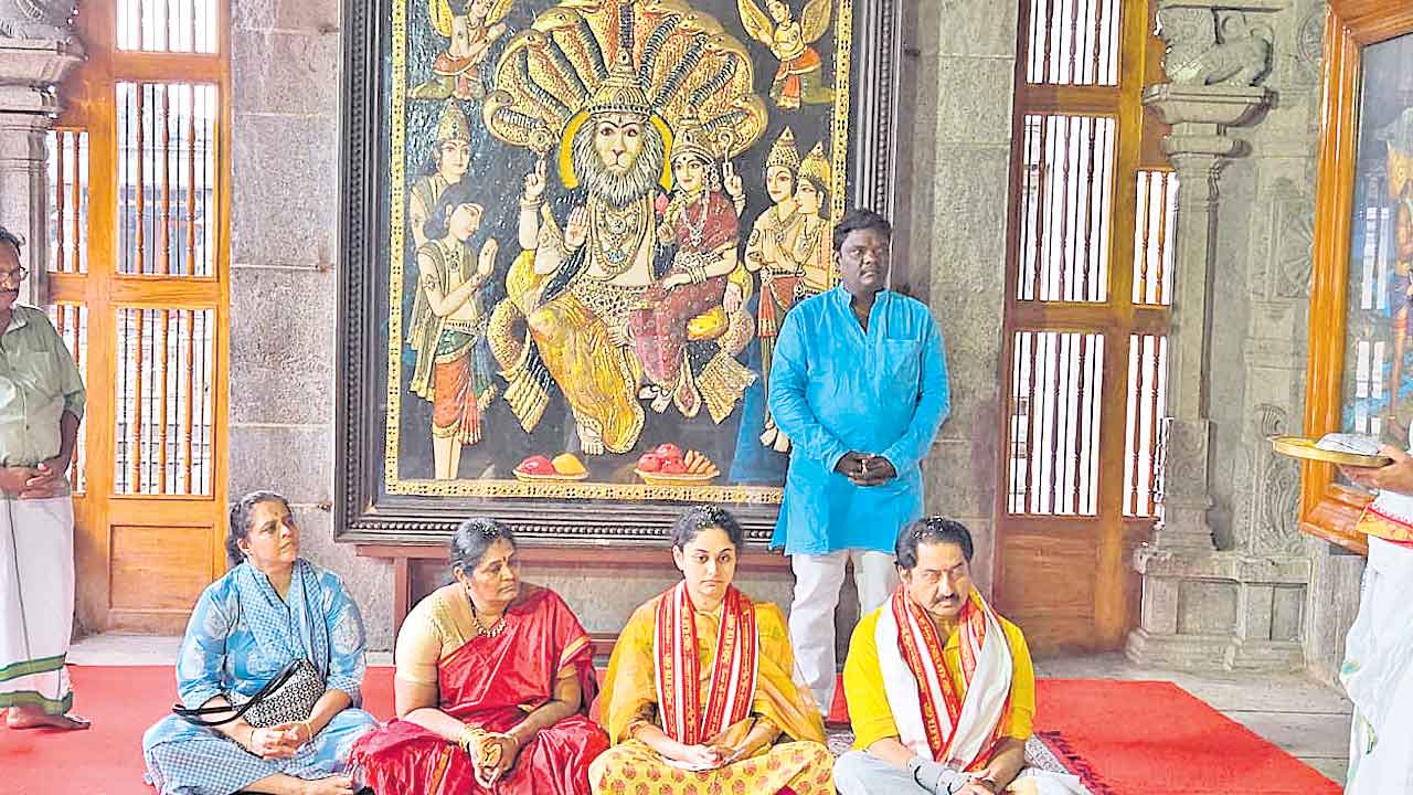 చరిత్రలో కేసీఆర్‌ నిలిచిపోతారు