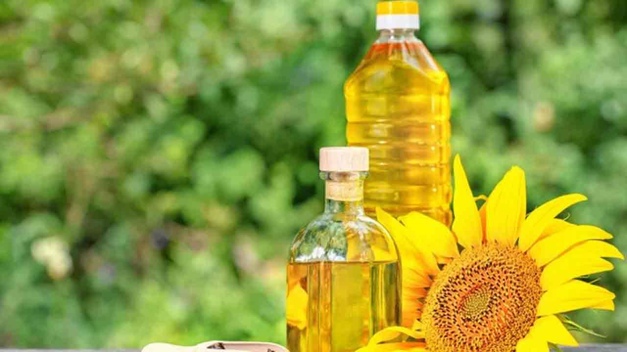 రేషన్ కార్డు ఉన్న వారికి గుడ్‌న్యూస్.. వంట నూనెల ధరలను భారీగా తగ్గించిన ఏపీ సర్కార్