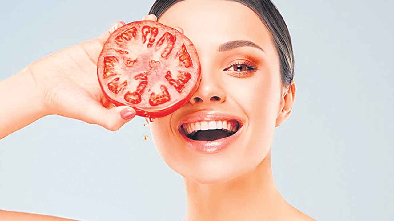 టమాటా క్యూటీ.. పుదీనా బ్యూటీ