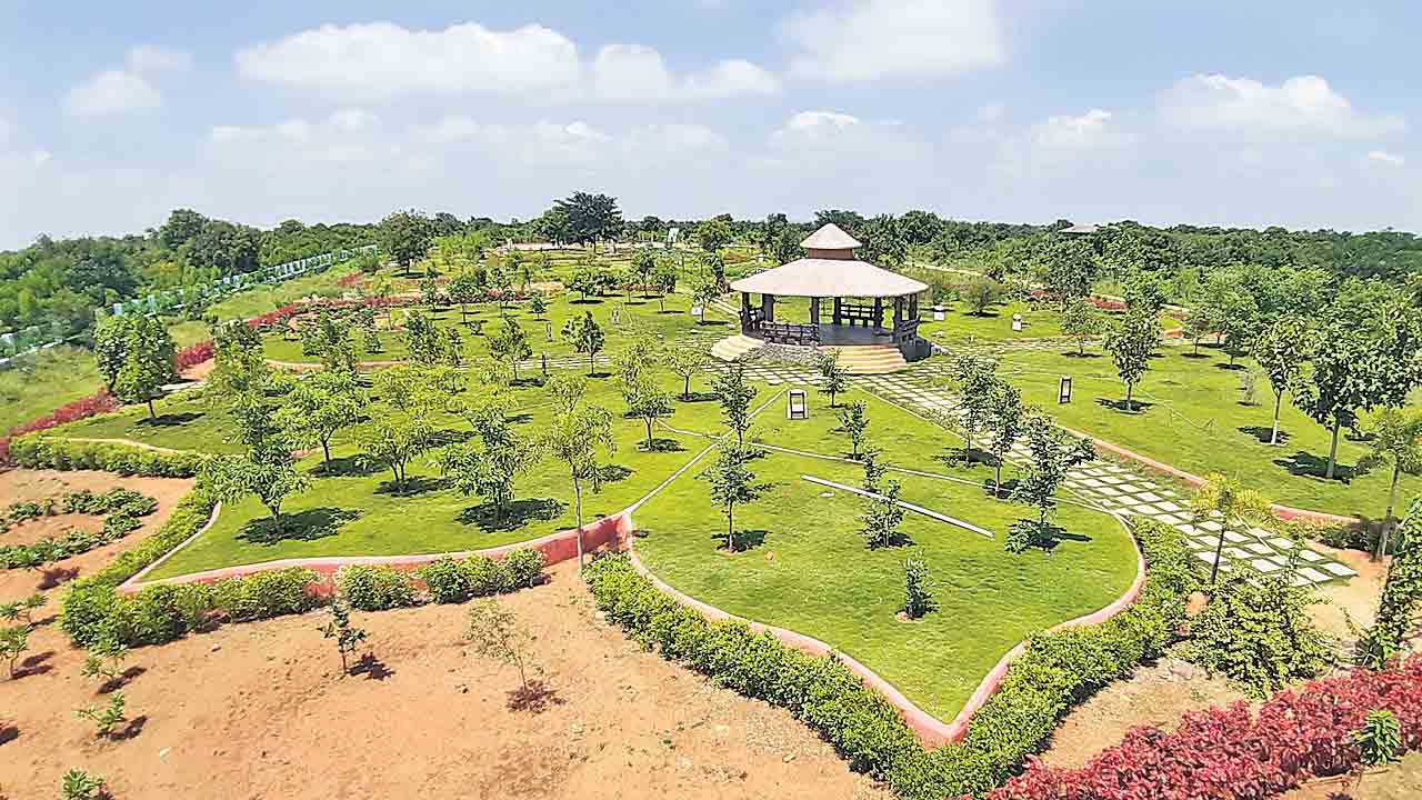 అర్బన్‌ పార్కు మీదుగా ట్రిఫుల్‌ఆర్‌