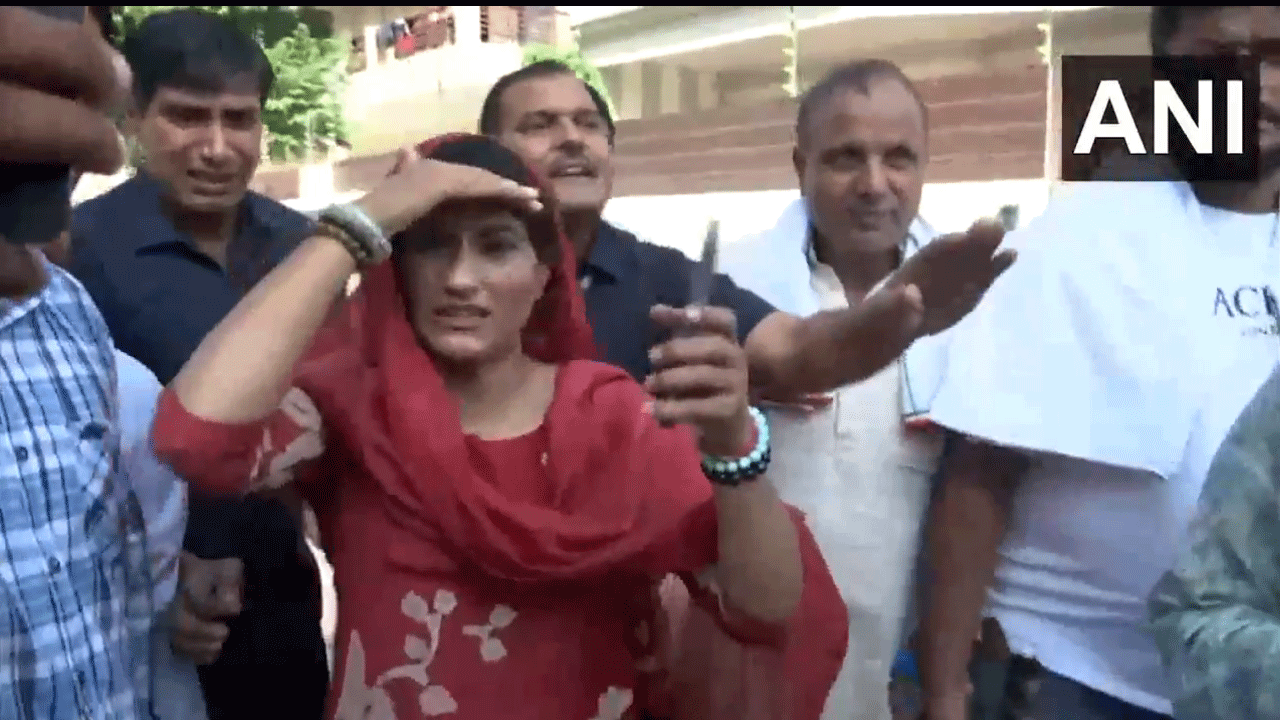 Vinesh Phogat: పుంజుకున్న వినేశ్ పోగ‌ట్‌.. ఆధిక్యంలోకి రెజ్ల‌ర్