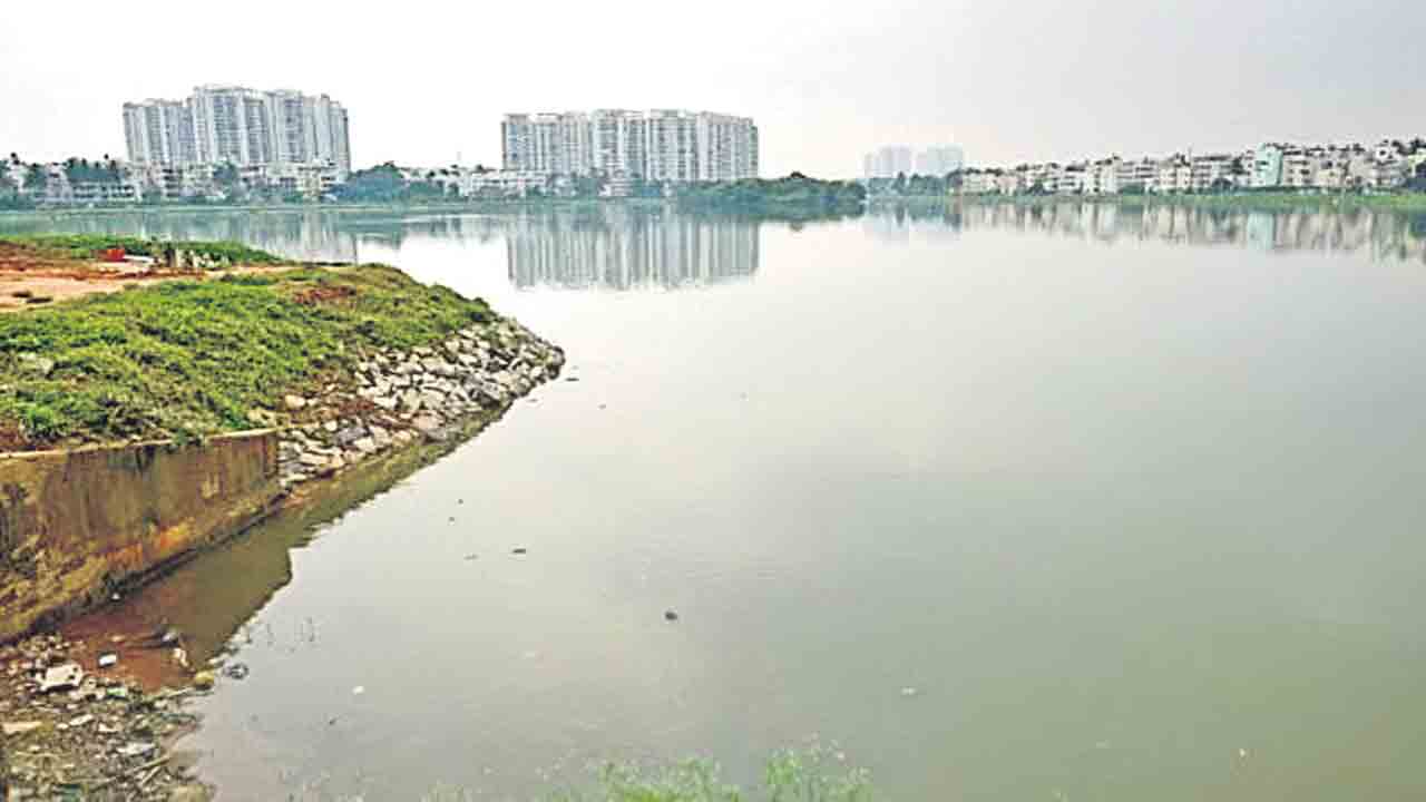 బెంగళూరుకు హైడ్రా బృందం