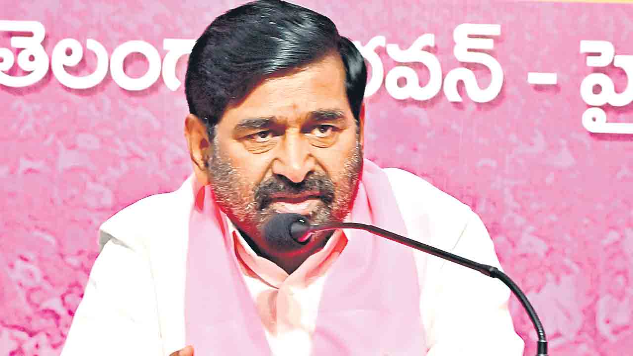 ధాన్యం ధరలు తగ్గడం ప్రభుత్వ కుట్రే